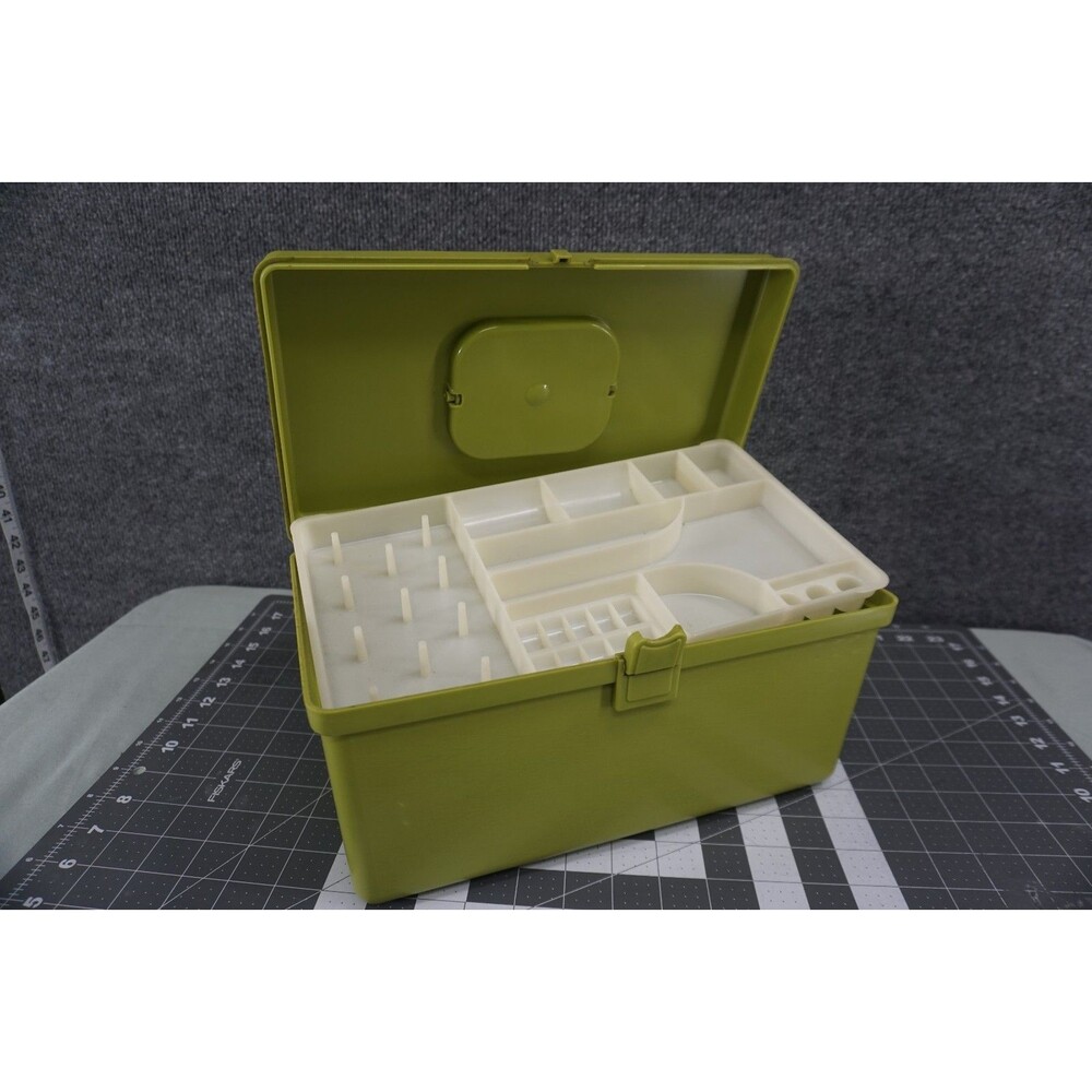 Vintage Wil-Hold Wilson Mfg Green Sewing Box Plastic Pullout Tray Retro Case